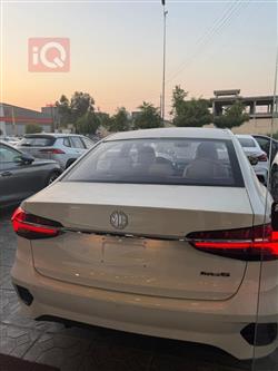 ام جي 5 بلس
